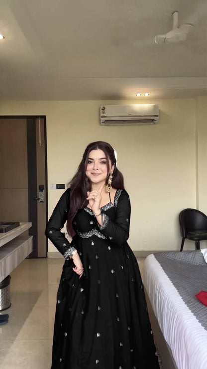 Charmi Anarkali Pant Dupatta Set