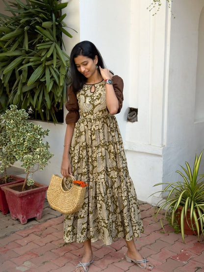 Infi Peacock Floral Printed Dress